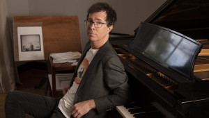 Image of Ben Folds with the Buffalo Philharmonic Orchestra